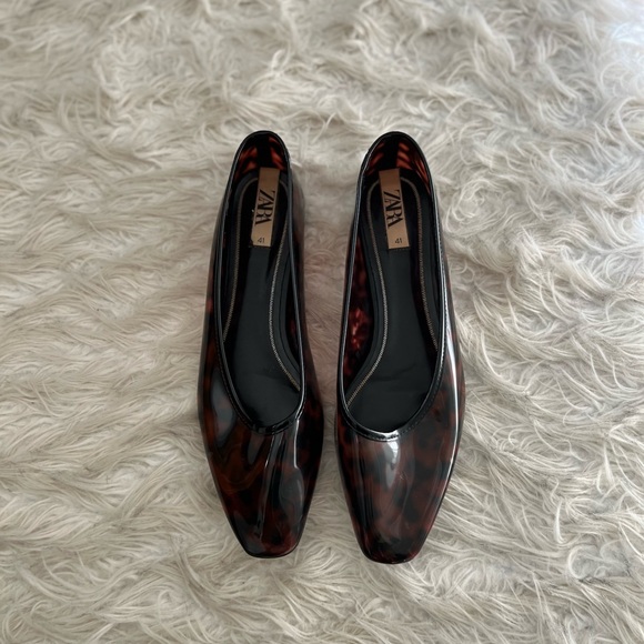 Zara Tortoiseshell Flats - Picture 3 of 5